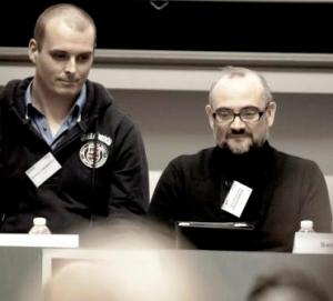 Avec Damien, les yeux fixés sur l'iPad ;-)